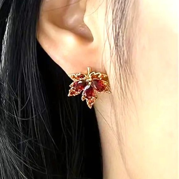 Earrings Maple Leaf Rhinestones Harvest Fall Autum Gold Glam Simple Trendy NEW - Picture 2 of 3